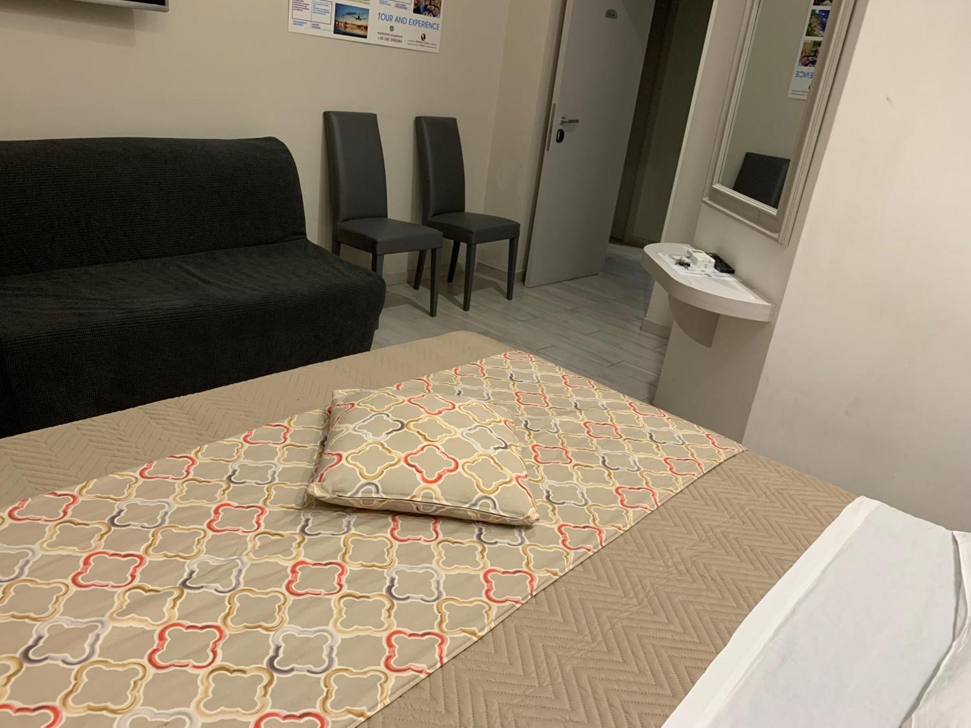 Residenza Suarez Panzió Nápoly Kültér fotó